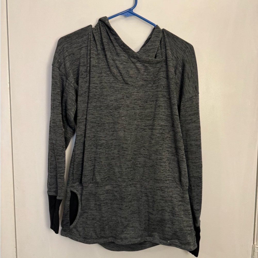 Athleta medium hoodie sweater grey black hooded long sleeve pocket